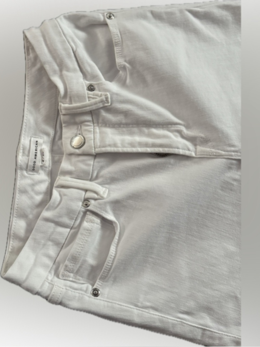 Good American White High-Rise Slim Jeans - Picture 4 of 9